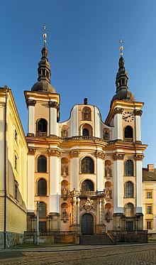 Zur breiten Palette der Sakralbauten gehört auch die Maria-Schnee-Kirche, Bildquelle: Archiv Vydavatelství MCU s.r.o., Foto: Libor Sváček